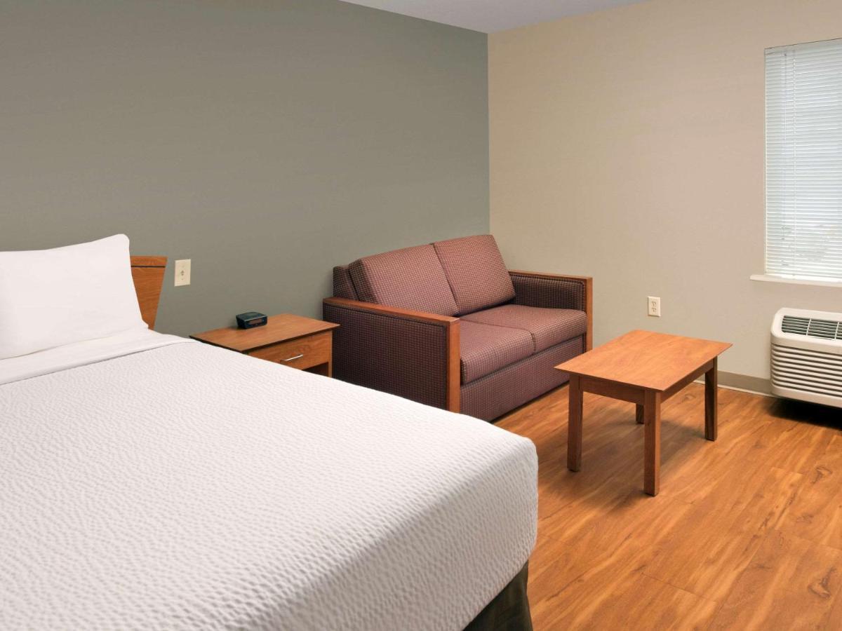 WoodSpring Suites Louisville Clarksville Extérieur photo