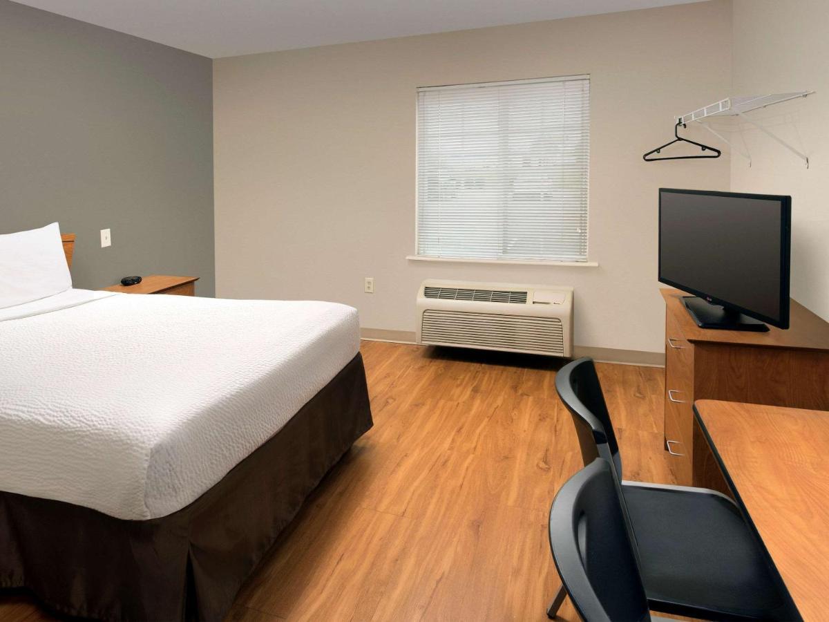 WoodSpring Suites Louisville Clarksville Extérieur photo