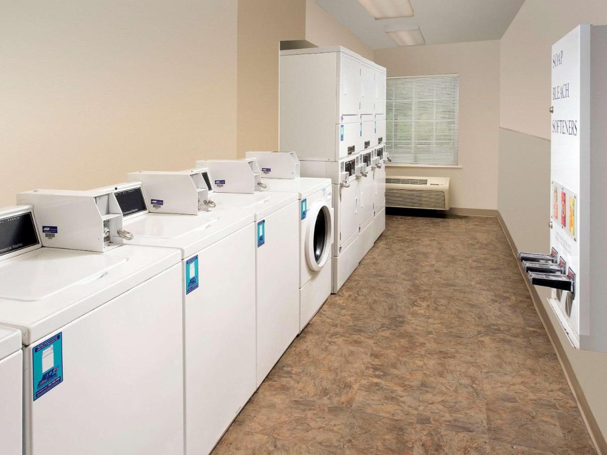 WoodSpring Suites Louisville Clarksville Extérieur photo