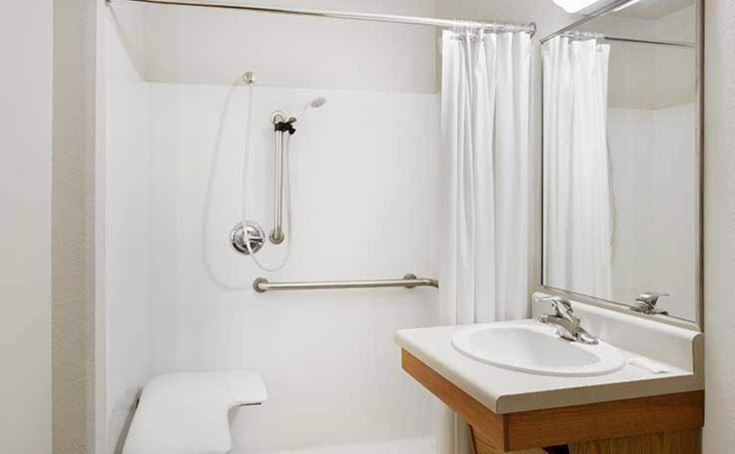 WoodSpring Suites Louisville Clarksville Extérieur photo