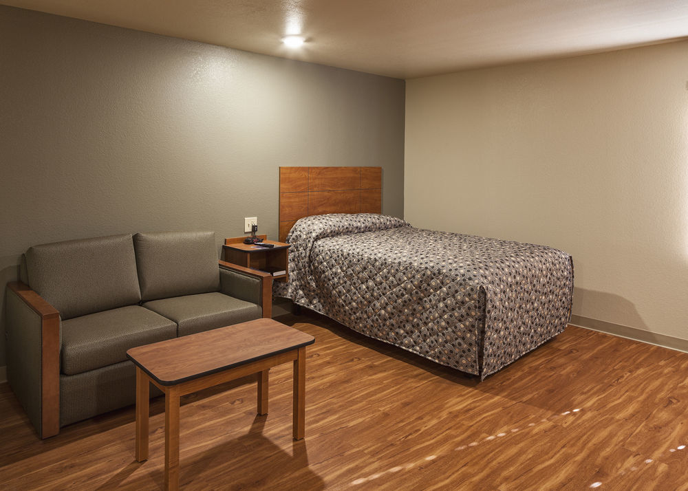 WoodSpring Suites Louisville Clarksville Extérieur photo